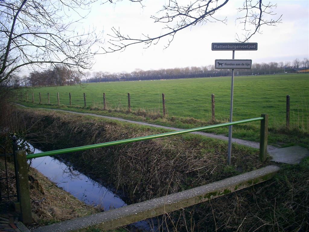 Nieuwstraat gaat over in Plattenburgervoetpad