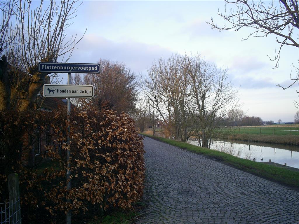 Vanaf het Plattenburgervoetpad linksaf 