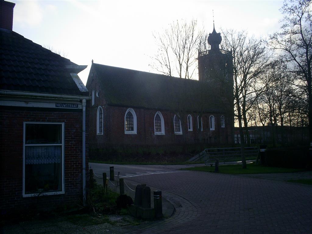 Noordwolde, Nieuwstraat, linksaf