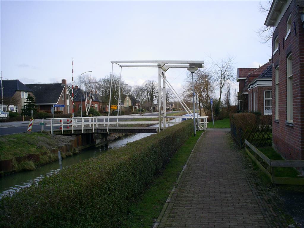 brug over, links, rechts